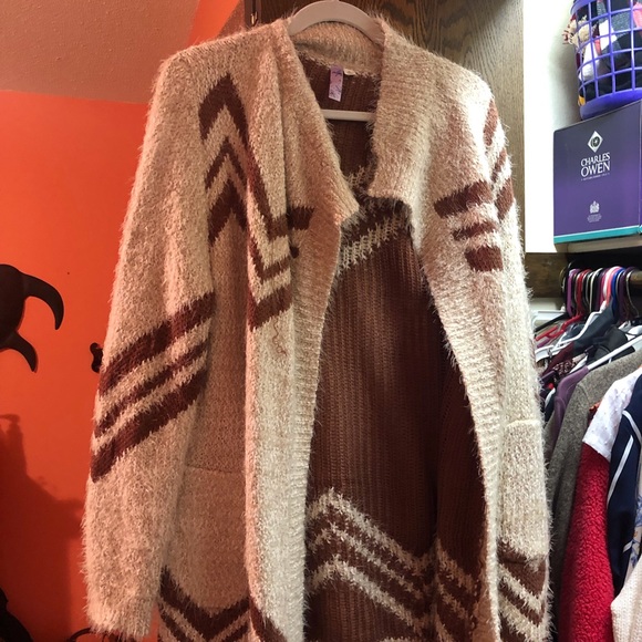 Francesca’s thick cardigan sweater - Picture 1 of 2